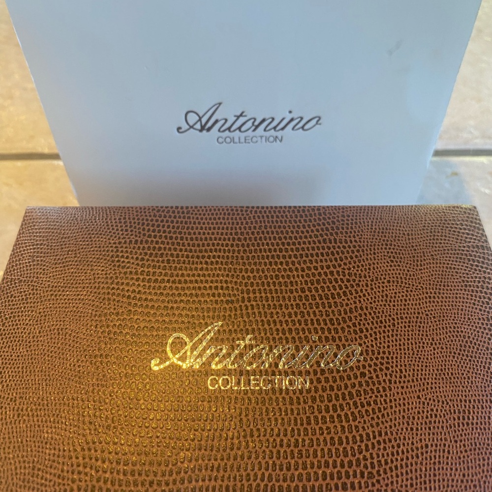 Antonino Collection Brown Textured Box